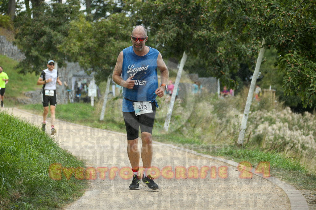250824_1359_EX1_4524 | Sportfotografie im Rhein-Sieg Kreis, Köln, Bonn, NRW, Rheinland Pfalz, Hessen, etc. Unser Tätigkeitsfeld umfasst den Laufsport vom Volkslauf über den Marathon, Duathlon, Triathon bis zum Ultralauf wie Kölnpfad Ultra oder Schindertrail.