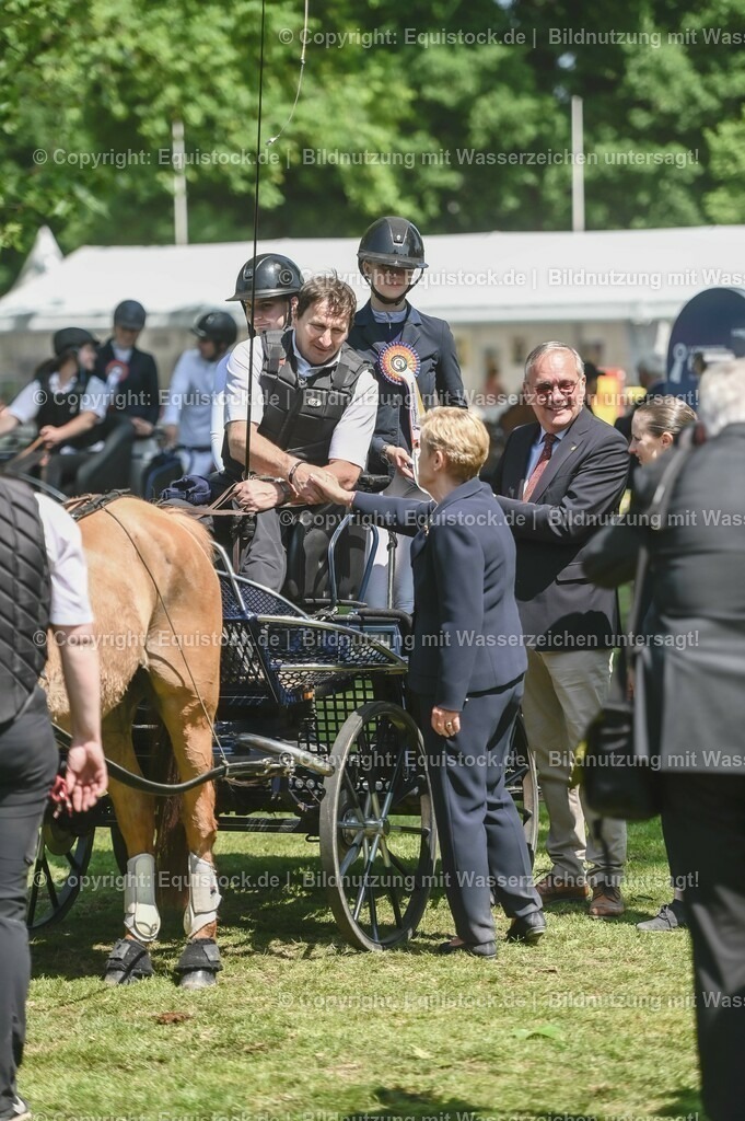 20230528_Jump-and-Drive_0229 | equistock