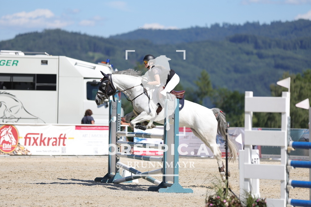 0P6A3948 | Willkommen bei Brunnmayr - Design & Fotografie – Ihrem Spezialisten für Reitturniere und Pferdeveranstaltungen in Oberösterreich, Salzburg und Bayern! Seit über 17 Jahren sind wir leidenschaftlich dabei.