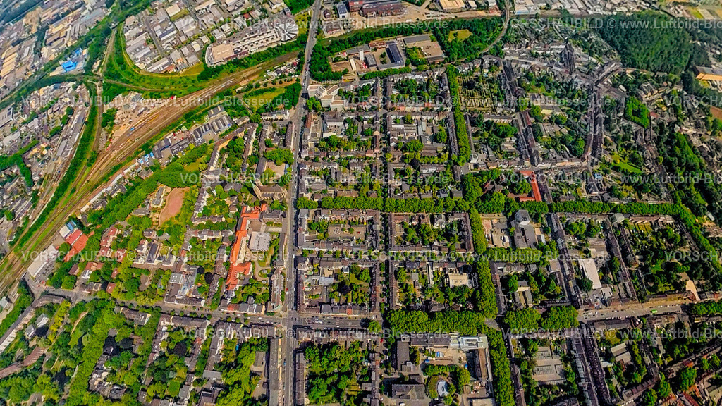 Oberhausen250590302Knappenviertel | Luftbild, Knappenviertel, Wohngebiet Knappenstraße mit quadratischer Straßenanlage und Wohnviertel, Erdkugel, Fisheye Aufnahme, Fischaugen Aufnahme, 360 Grad Aufnahme, tiny world, little planet, fisheye Bild, Brücktonviertel, Oberhausen, Ruhrgebiet, Nordrhein-Westfalen, Deutschland