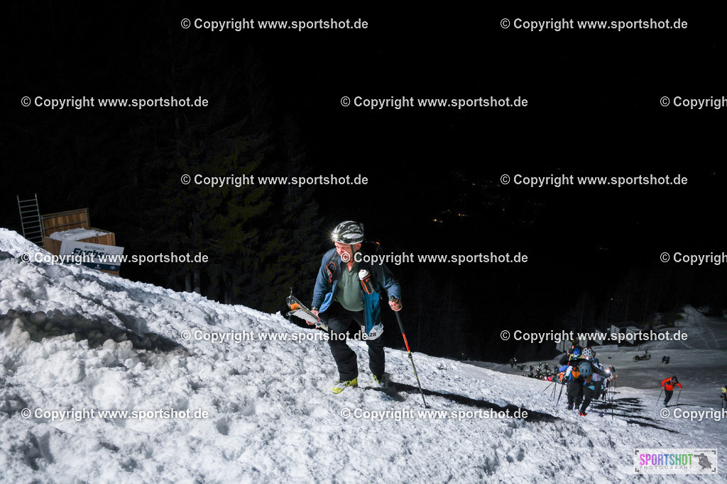 007A0516 | VerticalUp! #vertical_up_kitzbuehel #sportshot_your_pictrs #yourpictrs #dinafit #verticalup!2026