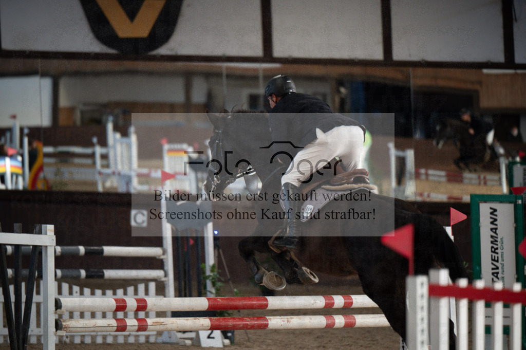 Hallenreittunier Voxtrup 2023 | Entdecke hochwertige Reitturnierfotos von Foto Oger. Professionell, emotional und authentisch – jetzt Lieblingsmomente im Shop bestellen.Deutschlandweite Turnierfotografie. - Realisiert mit Pictrs.com
