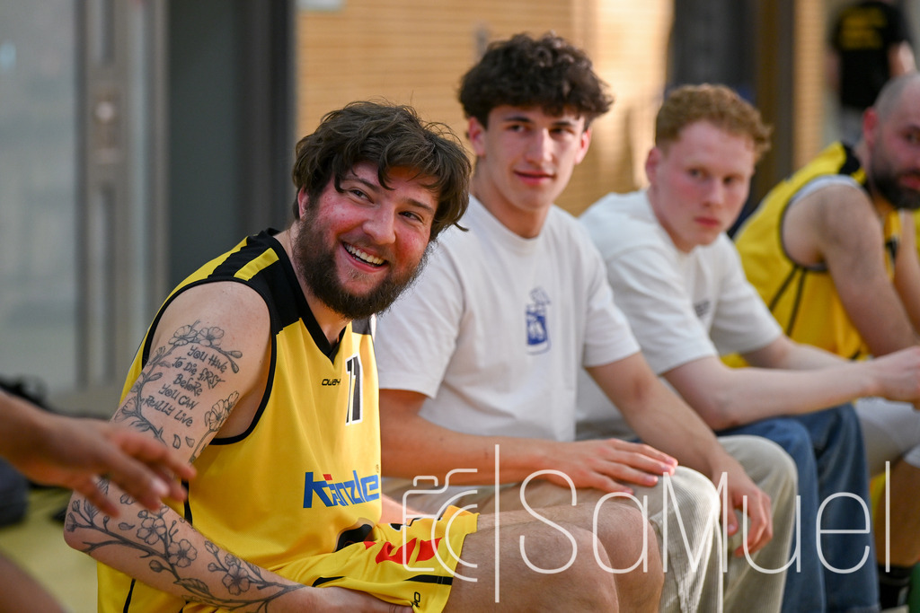 20260425-SML_1740 | Sa-Muel - Realisiert mit Pictrs.com