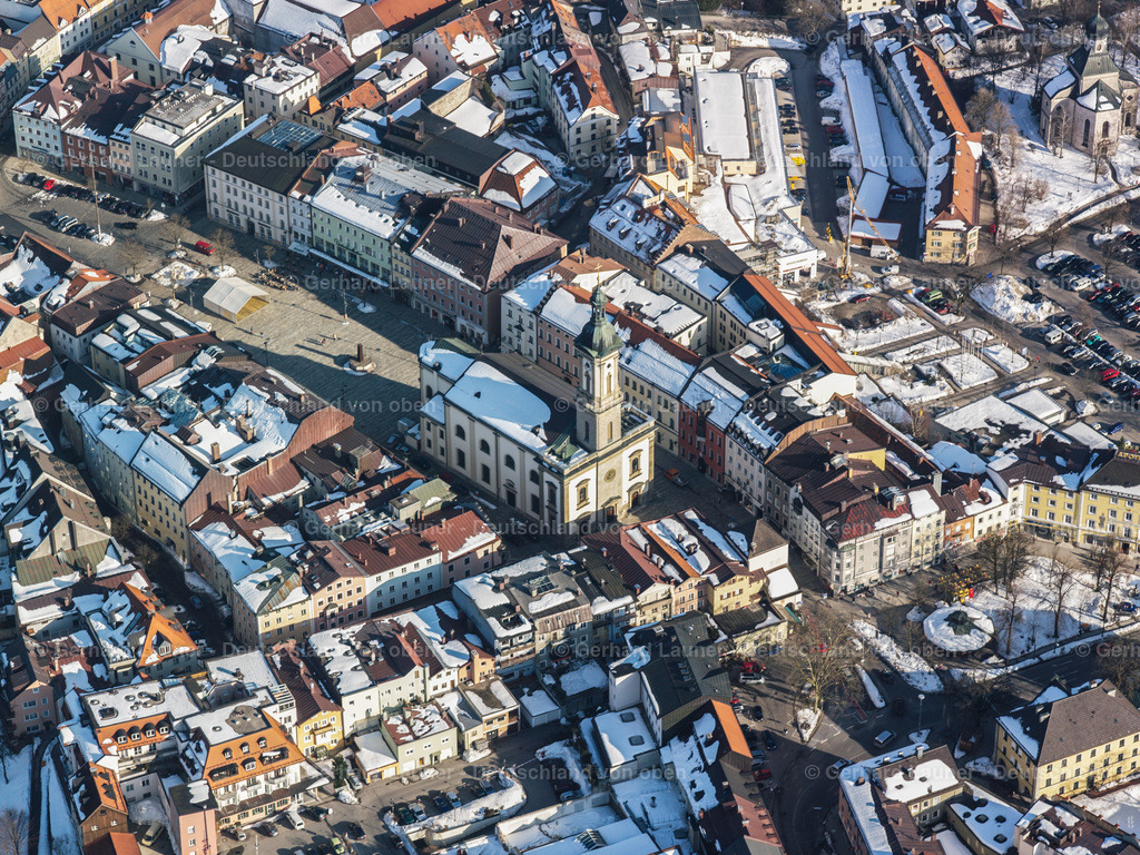 26B0434 | Altstadt Traunstein Winteraufnahme