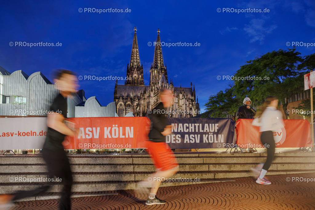 23. Nachtlauf des ASV Koeln; Koeln, 13.05.26 | Impressionen vom 23. Nachtlauf des ASV Koeln am 13.05.26 in der  von Koeln (Deutschland). Foto: BEAUTIFUL SPORTS/Bernd Hoffmann