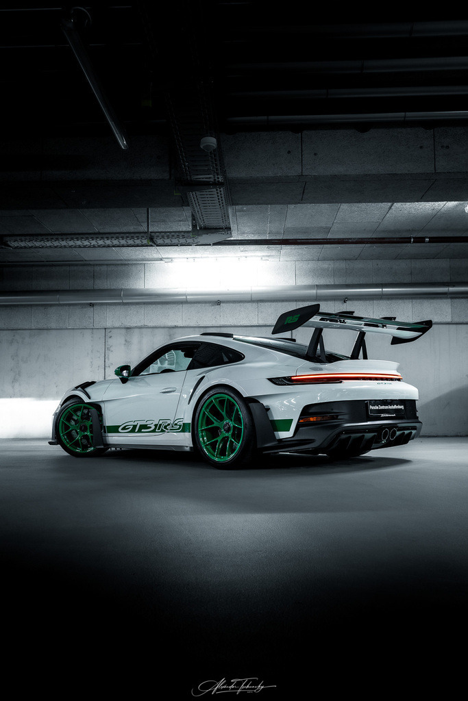 911 Porsche 911 GT3 RS | Entdecken Sie die faszinierende Welt von Alexander Tschuncky Arts: Kreative Fotografie, atemberaubende Automobilkunst und hochwertiger Bilderdruck. Lassen Sie sich inspirieren! - Realisiert mit Pictrs.com