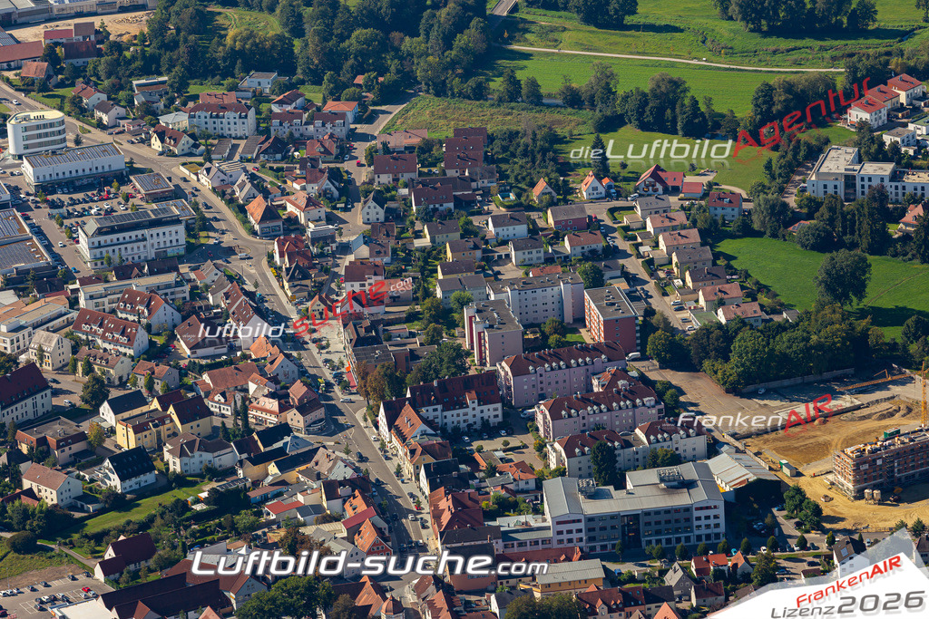 Aktuelles Luftbild von  Aichach Kauf mit Lizenz / Bildrechten möglich- Die Luftaufnahme wurde 2021 mittels UL-Flugzeug erstellt ( keine Drohne ) - hochauflösende Kamera-Systeme von  Canon -Beste Qualität - Für grossformatige Ausdrucke geeignet. Die Geschenkidee !