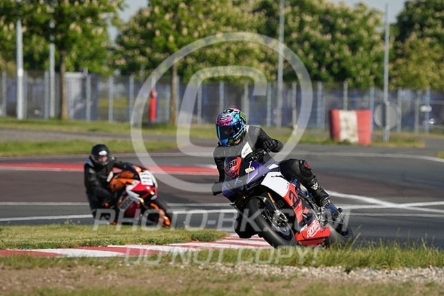 2025_05_12_PBK_15582 | Sportfotografie; SlowMotion; Video; Rennstrecke; Hafeneger; Speer; Racing; RSE; BMW; CBO; Trackday; Motorsportarena; Hockenheimring; Brno; Most; Barcelona; Valencia