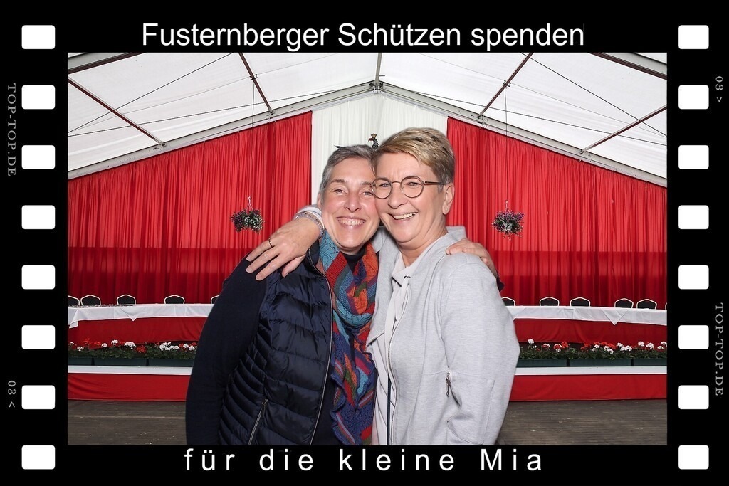 top-top.de 240928-015 | Foto, Video, Fotografie, Videografie, Fotobox, DJ, Discjockey, Musik, Musikbox, Veranstaltung, Photobooth, Amazon, Ebay, Buchtipp, Bestseller, Autor, Verlag, Buch, Wesel, Hamminkeln, NRW, Dinslaken, Rees, Drohne, Hochzeit, Party, Fotobox, Wesel, Fotograf