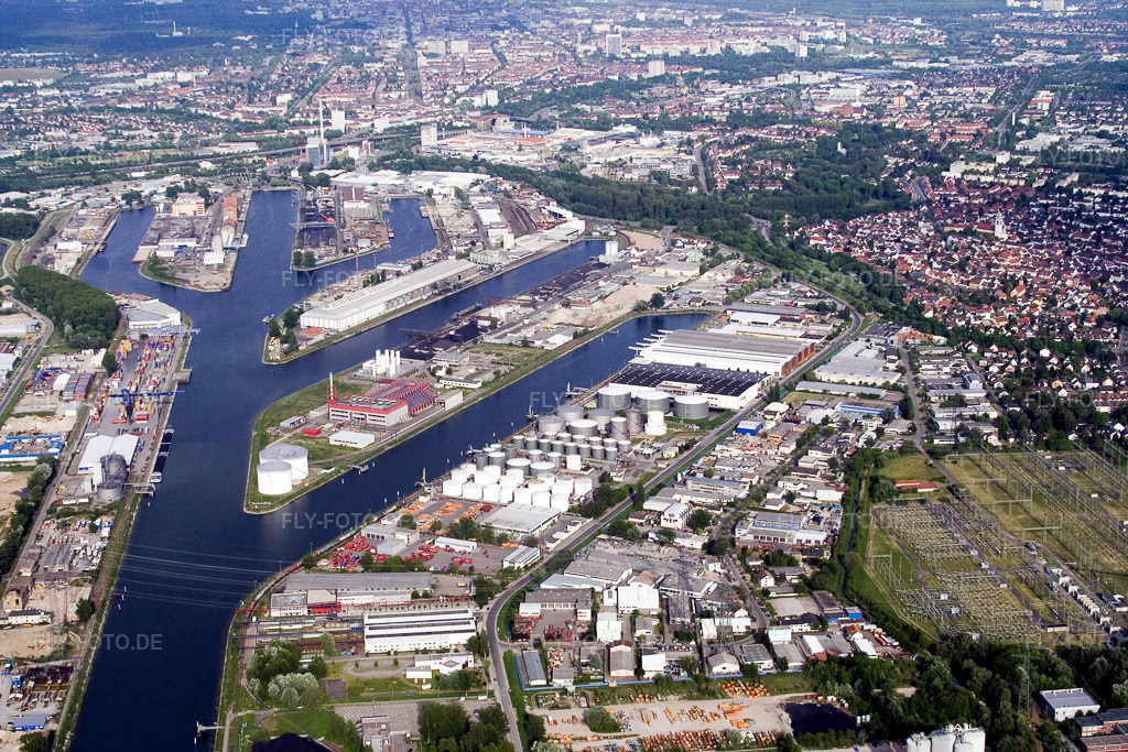Luftbild: Rheinhafen im Ortsteil Mühlburg in Karlsruhe im Bundesland Baden-Württemberg in Deutschland. Foto: IMG_1912.jpg vom 14.05.2006 durch Werner Riehm/FLY-FOTO.de