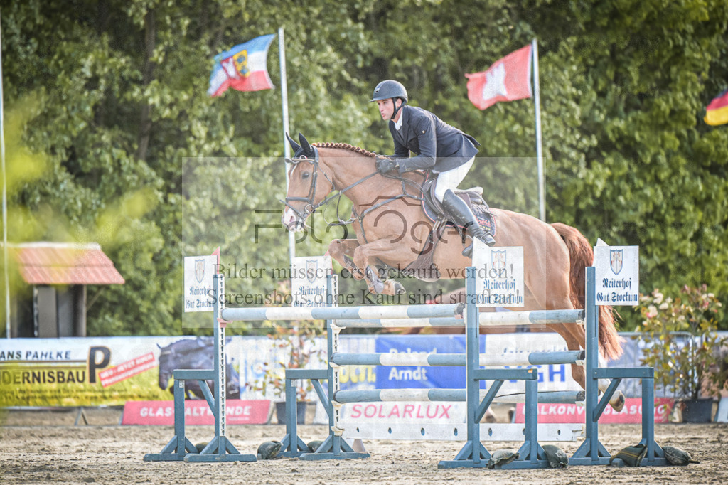 DOS_1327 | Entdecke hochwertige Reitturnierfotos von Foto Oger. Professionell, emotional und authentisch – jetzt Lieblingsmomente im Shop bestellen.Deutschlandweite Turnierfotografie. - Realisiert mit Pictrs.com