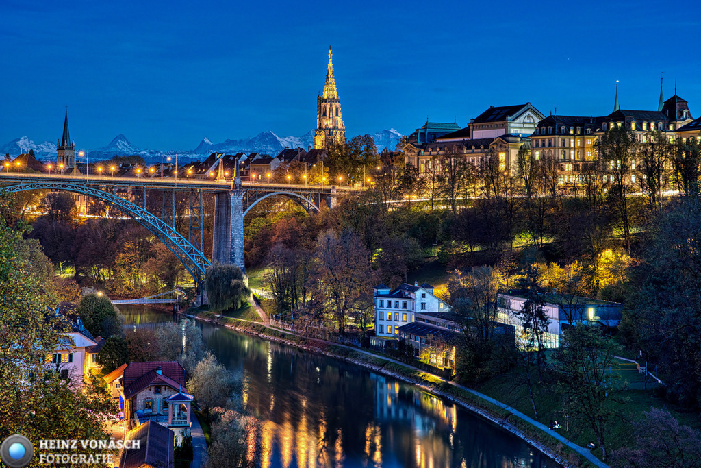 Bern_0059 | Alle Bilder von Heinz Vonäsch Fotografie können alle zu günstigen Preisen gekauft werden! Download der Bilder, Ausdrucke, Postkarten, Tassen T-Shirts, Kalender, Alu- Dibond usw. - Realisiert mit Pictrs.com