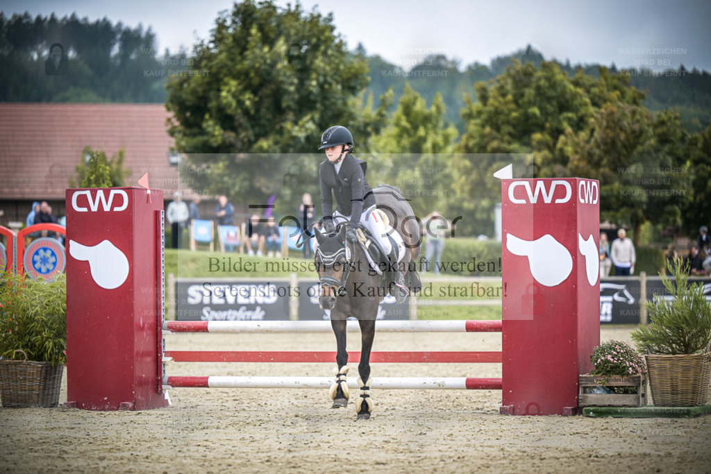 DOS_0199 | Entdecke hochwertige Reitturnierfotos von Foto Oger. Professionell, emotional und authentisch – jetzt Lieblingsmomente im Shop bestellen. - Realisiert mit Pictrs.com