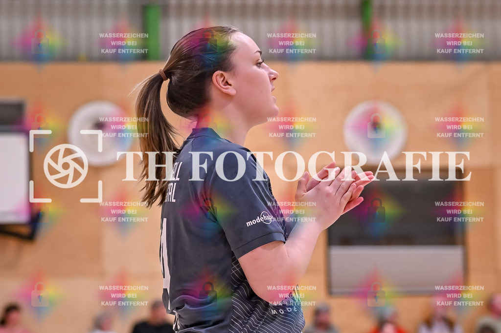 GER, SG Maulburg/Steinen - HB Kinzigtal, Handball, Suedbadenliga, 22. Spieltag, Saison 2023/2024, 27.04.2024 | Fanny Mueller (HB Kinzigtal, #14)

GER, SG Maulburg/Steinen - HB Kinzigtal, Handball, Suedbadenliga, 22. Spieltag, Saison 2023/2024, 27.04.2024

Foto: TH Fotografie/Thomas Hess