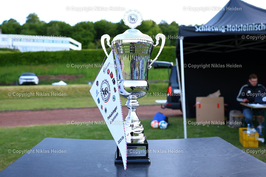 NH_JFVLübeckU19_HolsteinKielU19_SHFVLandespokal_14052026 | Der SHFV-Pokal im Uwe-Seeler-Fußball-Park.Fußball I Junioren I SHFV-Landespokal (A-Junioren) I Saison 2025-2026 I Finale I JFV Lübeck U19 - Holstein Kiel U19 I 14.05.2026 I Uwe-Seeler-Fußball-Park