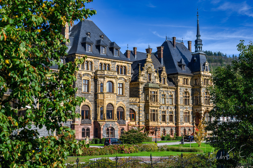 Schloss Lieser | Online Foto-Shop von André Engelhardt, Filmemacher und Fotograf. Fine Art Prints, Kunstdrucke, Fotogeschenke, Souvenirs von Mosel, Rhein und mehr. 