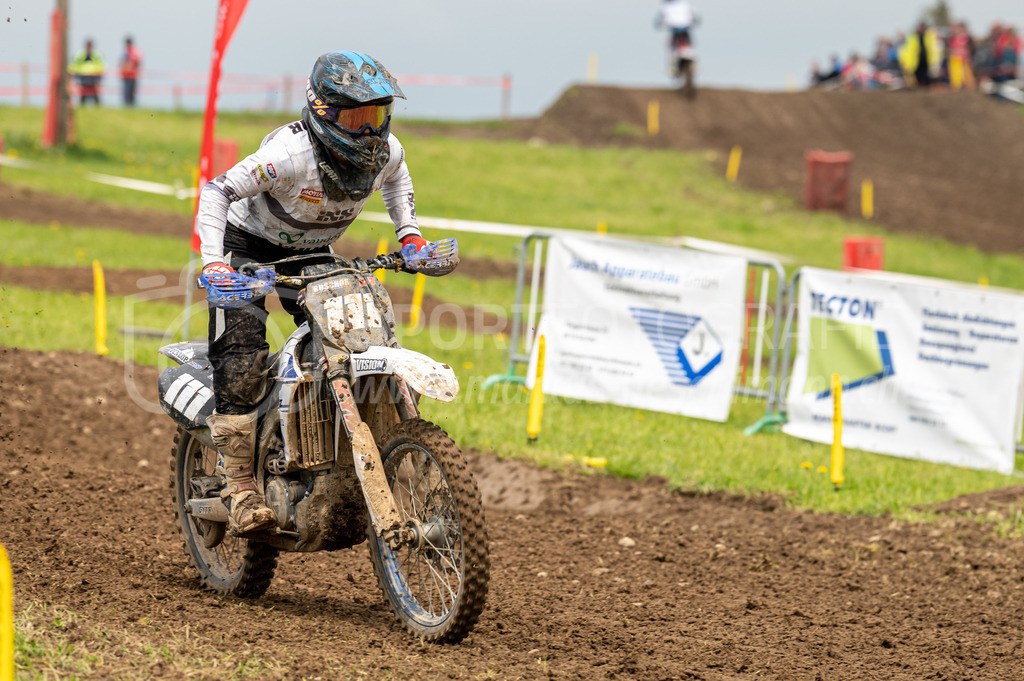 Motocross Schlatt bei Winterthur - 30. April 2022 | Motocross Schlatt bei Winterthur
MC Wila, Schlatt bei Winterthur
Bild: Sportfotografie Markus Aeschimann | www.markus-aeschimann.ch - Realisiert mit Pictrs.com