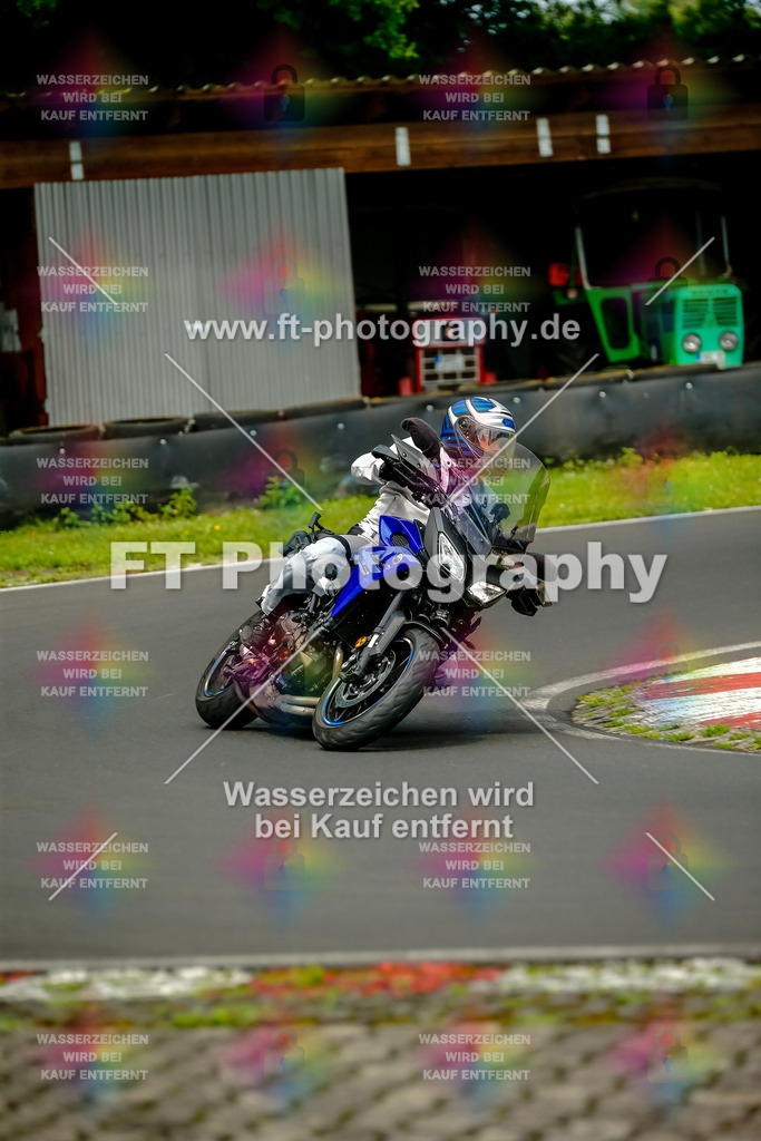 VBK-4430 | Hier findet Ihr Bilder von Touristenfahrten auf der Nürburgring Nordschleife oder von anderen Veranstaltungen die ich besucht habe. Viel Spass beim Durch Schauen 