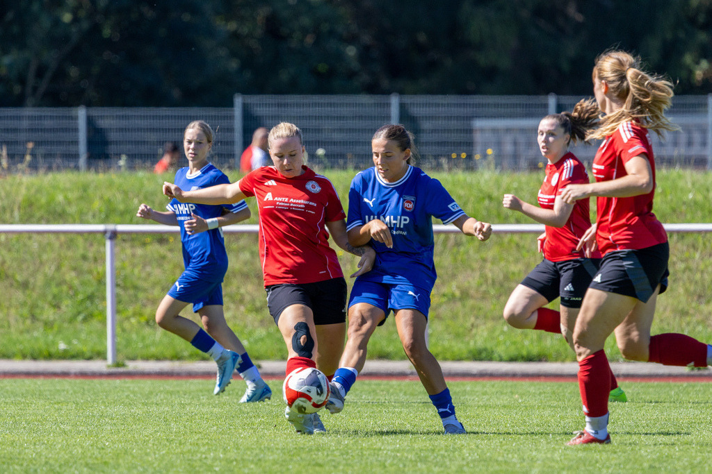 20260906-FCH-Huettlingen_074 | TSV Hüttlingen vs. 1.FC Heidenheim 1846 II, Fußball, Frauen, Bezirkspokal, 2026/2027, 1.Runde, 06.09.2026 in Hüttlingen(Foto: Michael Bulling) - Realisiert mit Pictrs.com