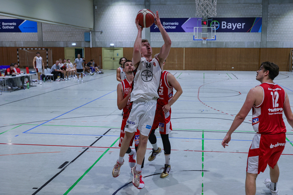 Regio Test BAYER GIANTS vs BSV Münsterland Baskets Wulfen-92 | Fotos von Basketballspielen aus dem Raum NRW fotografiert von Gero Mueller-Laschet und Daniel Schaefer - Realisiert mit Pictrs.com