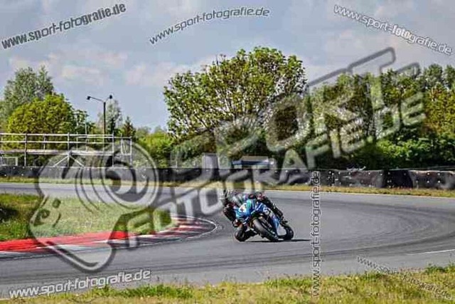 pubi1009 | Professionelle Fotos von Sportveranstaltungen, aber auch Hochzeiten und anderen Events. - Realisiert mit Pictrs.com