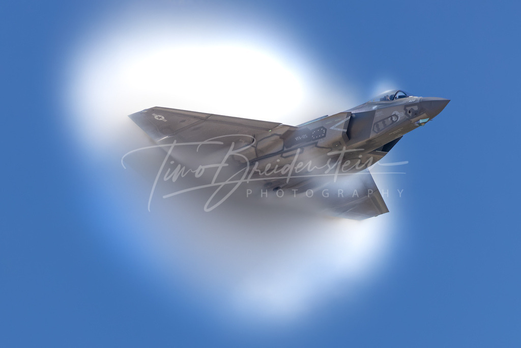 044 | Buy high-quality aviation and travel photography prints by professional photographer Timo Breidenstein. Authentic images, professionally printed, worldwide shipping. - Realisiert mit Pictrs.com