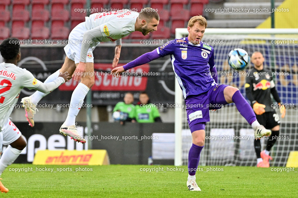 Austria Klagenfurt vs. FC Red Bull Salzburg | #31 Strahinja Pavlovic FC Red Bull Salzburg, #39 Jonas Arweiler Austria Klagenfurt, Austria Klagenfurt vs. FC Red Bull Salzburg, Austria Klagenfurt vs. FC Red Bull Salzburg am 24.04.2024 in Klagenfurt (Wörthersee Stadion ), Austria, (Photo by Bernd Stefan)