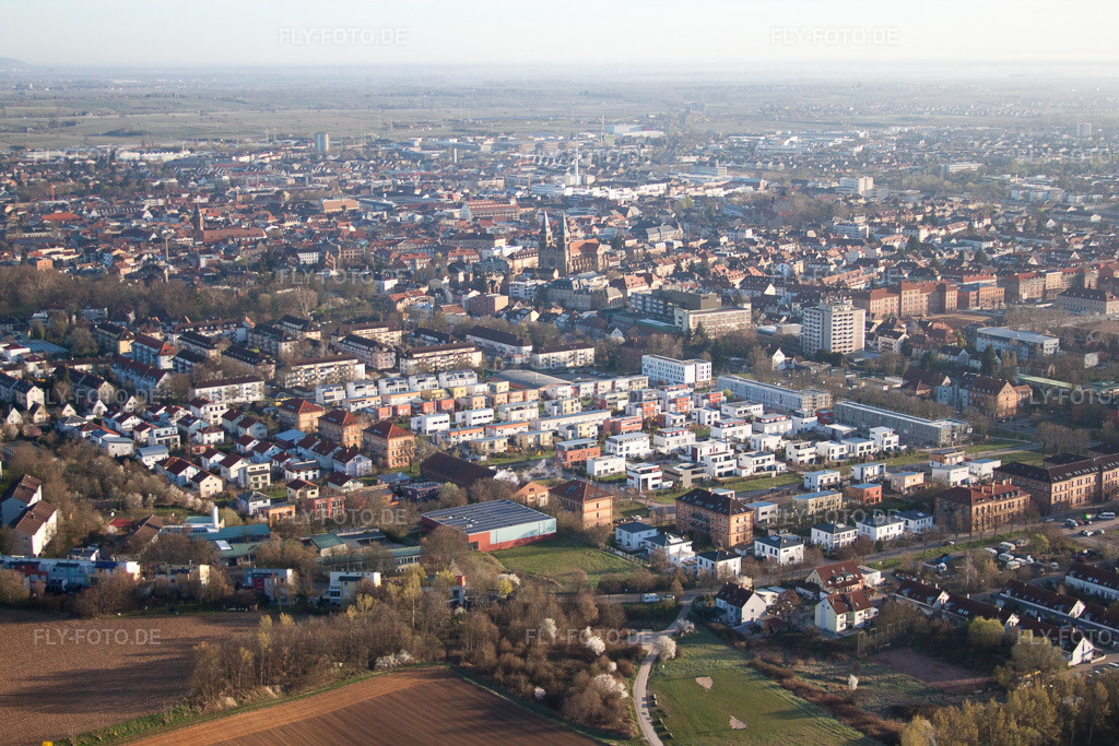 Luftbild: Quartier Vauban in Landau in der Pfalz im Bundesland Rheinland-Pfalz in Deutschland. Foto: IMG_63185.jpg vom 20.03.2014 durch Werner Riehm/FLY-FOTO.de