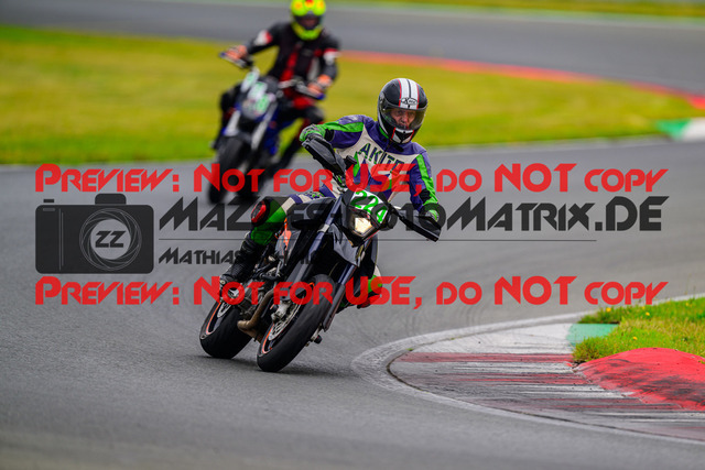 MaZZes_FotoMatrix_240724_6007705_8128 | GRUEN