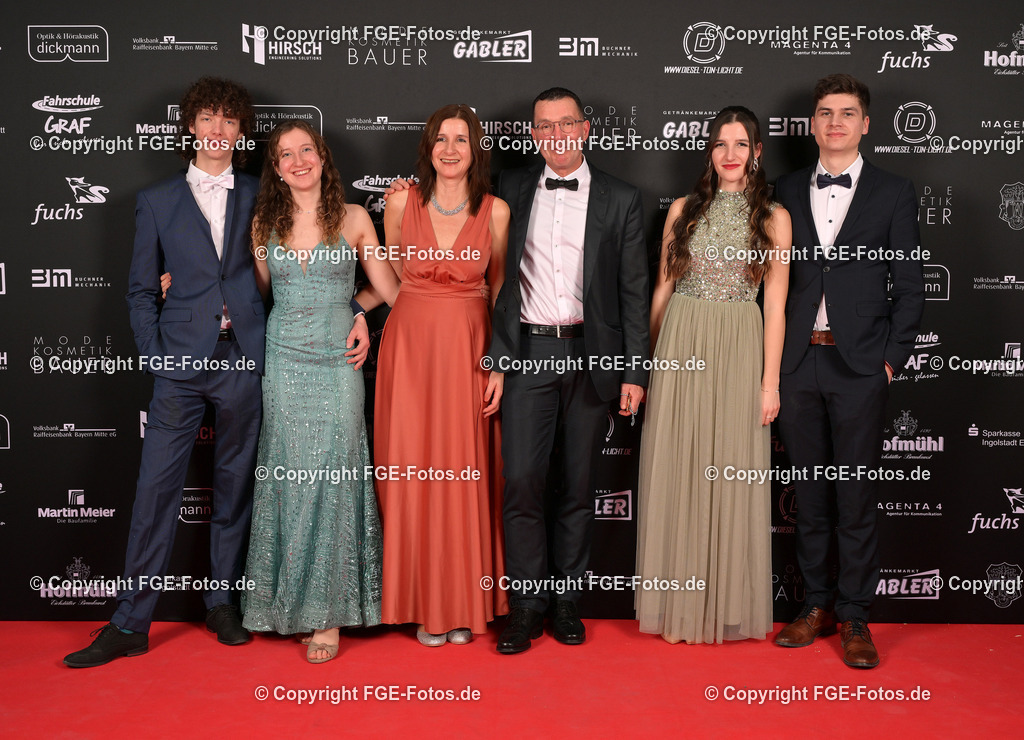 20240113-fge-fotos-0087 | Eröffnungsball der FGE am 13.01.2024 im Alten Stadttheater in Eichstätt. - Realisiert mit Pictrs.com