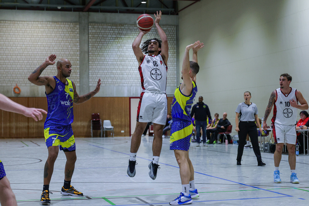 Regio BAYER GIANTS vs SV Haspe 70-24 | Fotos von Basketballspielen aus dem Raum NRW fotografiert von Gero Mueller-Laschet und Daniel Schaefer - Realisiert mit Pictrs.com