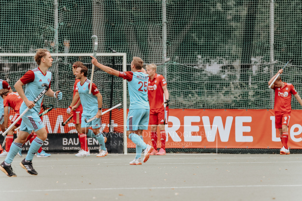Herren_Bundesliga_02_F_RWK-UHC_21.09.25_Köln (233 von 471) | lanaschraderfotografie - Realisiert mit Pictrs.com