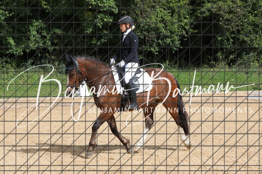 AZ2A2225 | Benjamin Bartmann Photomoments