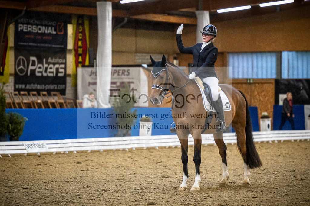 DOS_1201 | Entdecke hochwertige Reitturnierfotos von Foto Oger. Professionell, emotional und authentisch – jetzt Lieblingsmomente im Shop bestellen. - Realisiert mit Pictrs.com