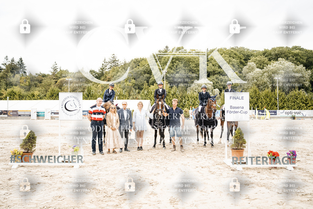 CK704886 | Turnierfotografie Pferdefotografie Trier Rheinland-Pfalz Pferdesport Reitsport Tierfotografie Sportfotografie Pferdevideo Pferdevideografie Equestrianvideography equestrianphotography  - Realisiert mit Pictrs.com
