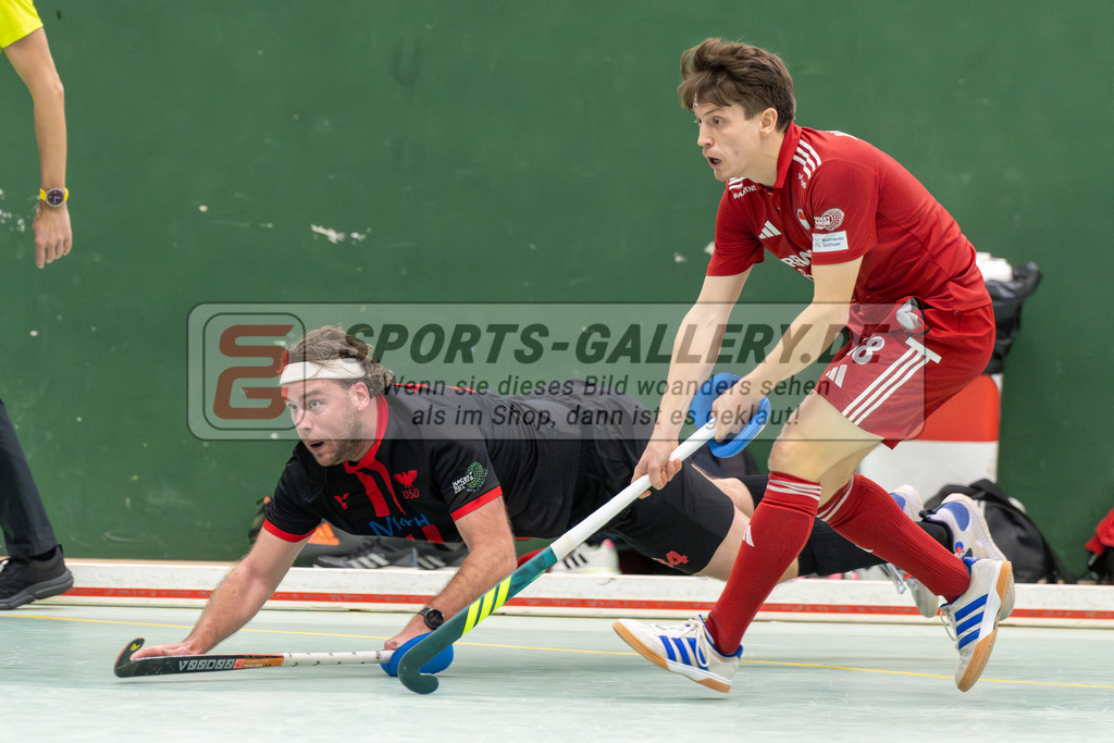 SFE_20251213_0072 | Köln, Deutschland, 13.12.2025:  Hockey 1. Bundesliga Herren Rot-Weiss - DSD Düsseldorf im KTHC Stadion Rot-Weiss Köln Tennis and Hockey Club am 13.12.2025 in Köln, Deutschland. (Foto von Fehrmann)Köln, Germany, 13.12.2025: Hockey 1. Bundesliga Herren Rot-Weiss - DSD Düsseldorf in KTHC Stadion Rot-Weiss Köln Tennis and Hockey Club at 13.12.2025 in Köln, Deutschland. (Foto from Fehrmann)