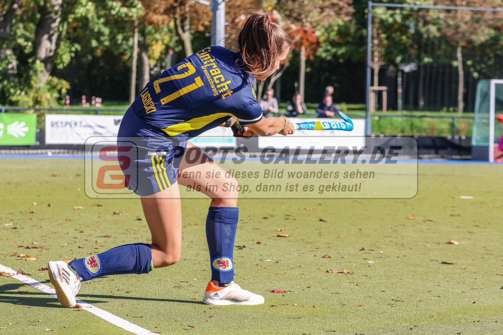 MJ_2022-10-09_Damen_DSD-Braunschweig-28 | Maria Julia Lagocki (Eintracht Braunschweig #21), DSD Düsseldorf - Eintracht Braunschweig am 9.10.2022 in der Hockeyanlage DSD, Düsseldorf