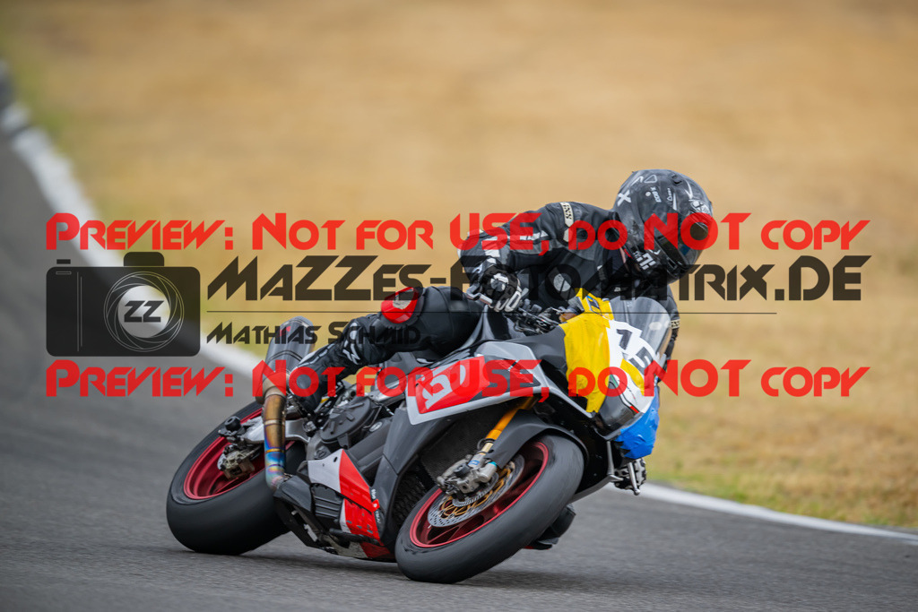 MaZZes-Fotomatrix-20260809-586304 | R1