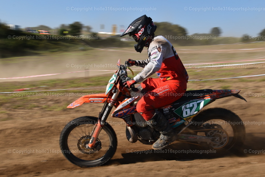 DSC_0402 | Sportfotografie , Motorsport, Motoross, Reitsport, Mointainbike, Enduro,
Landschaft , Outdoor, Eventfotografie, Landschaft, Bilder online bestellen - Realisiert mit Pictrs.com