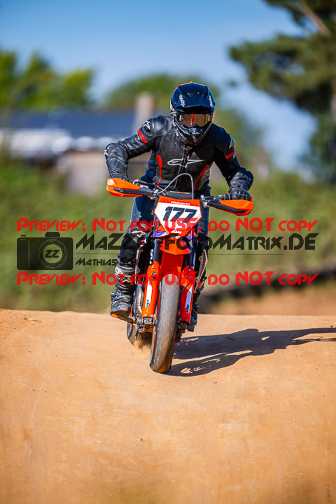 MaZZes_FotoMatrix_230916_1610 | S4