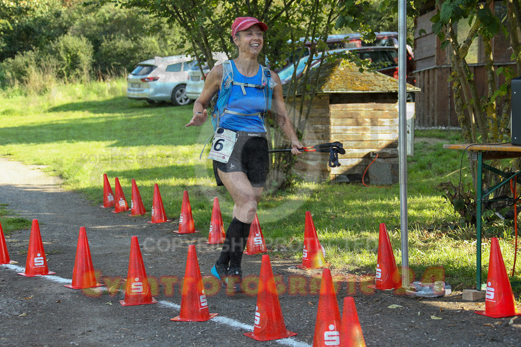 230826_1756_EX1_1772 | Sportfotografie im Rhein-Sieg Kreis, Köln, Bonn, NRW, Rheinland Pfalz, Hessen, etc. Unser Tätigkeitsfeld umfasst den Laufsport vom Volkslauf über den Marathon, Duathlon, Triathon bis zum Ultralauf wie Kölnpfad Ultra oder Schindertrail.
