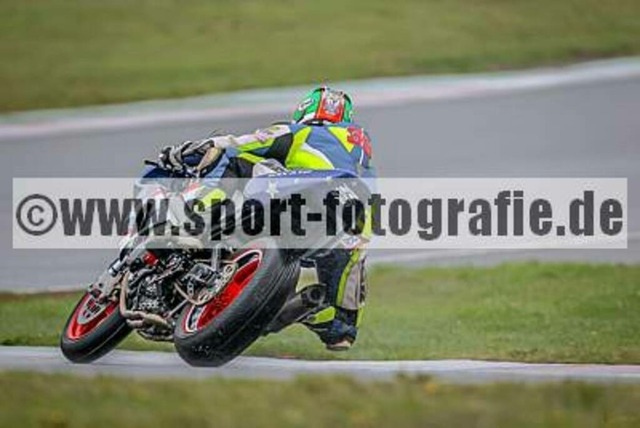 spof7283 | Professionelle Fotos von Sportveranstaltungen, aber auch Hochzeiten und anderen Events. - Realisiert mit Pictrs.com