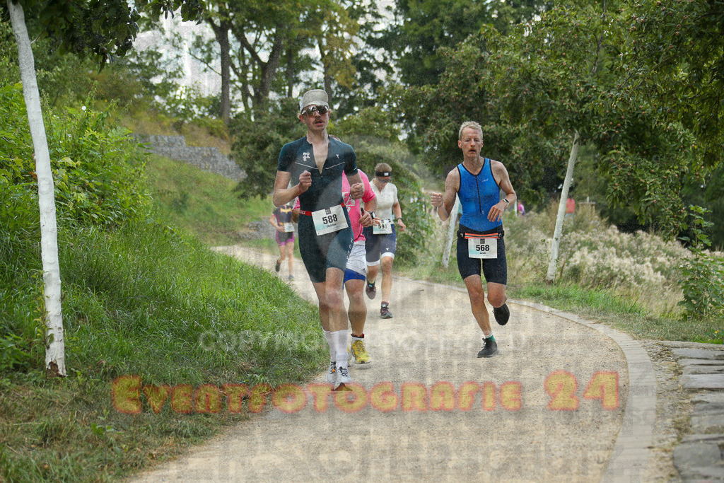 250824_1401_EX1_4664 | Sportfotografie im Rhein-Sieg Kreis, Köln, Bonn, NRW, Rheinland Pfalz, Hessen, etc. Unser Tätigkeitsfeld umfasst den Laufsport vom Volkslauf über den Marathon, Duathlon, Triathon bis zum Ultralauf wie Kölnpfad Ultra oder Schindertrail.
