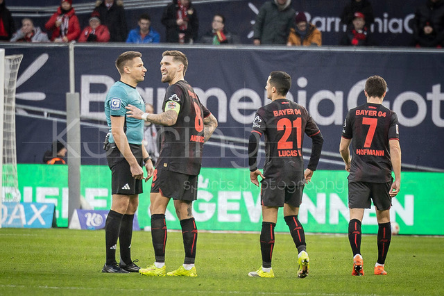 German Bundesliga, Bayer 04 Leverkusen vs. SV Werder Bremen, 24.01.2026 | LEVERKUSEN, GERMANY - JANUARY 24: Goal of Patrik Schick (Bayer 04 Leverkusen, 14) got cancelled vy referee Tobias Reichel (Sindelfingen) and VAR during the German Bundesliga match on gameday 19 between Bayer 04 Leverkusen vs. SV Werder Bremen at BayArena on January 24, 2026 in Leverkusen, Germany. DFL REGULATIONS PROHIBIT ANY USE OF PHOTOGRAPHS AS IMAGE SEQUENCES AND/OR QUASI-VIDEO.