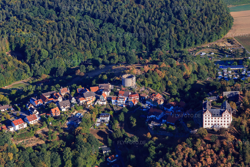Luftbild: Bollwerk und Schloß Lichtenberg aus Süden im Ortsteil Niedernhausen in Fischbachtal im Bundesland Hessen in Deutschland. Foto: IMG_110956.jpg vom 08.09.2018 durch Werner Riehm/FLY-FOTO.deWWW.SCHLOSS-LICHTENBERG.DE