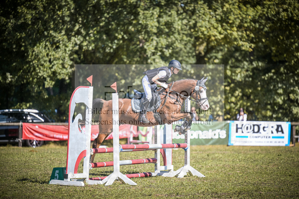 DOS_0494 | Entdecke hochwertige Reitturnierfotos von Foto Oger. Professionell, emotional und authentisch – jetzt Lieblingsmomente im Shop bestellen.Deutschlandweite Turnierfotografie. - Realisiert mit Pictrs.com