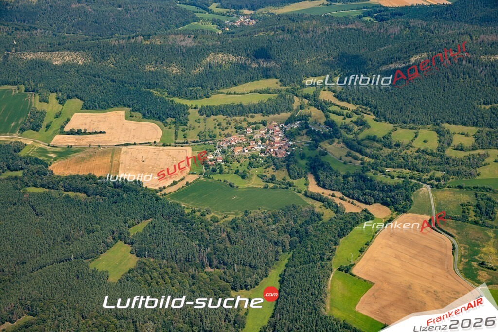 Das Luftbild zeigt : Kleingölitz Bad Blankenburg - Die Luftaufnahme wurde 2024 vom UL-Flugzeug aus erstellt ( keine Drohne ) - Hochauflösende Luftaufnahme - Für grossformatige Ausdrucke geeignet. Die Geschenkidee !Mit Lizenz und Bildrechte bestellbar