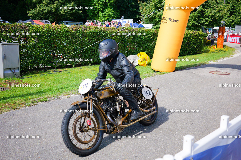 P1025968 | Erleben Sie atemberaubende, hochqualitative Fotos Ihrer Fahrt entlang der malerischen Alpenstraßen. Besuchen Sie alpineshots.com, um professionelle Aufnahmen Ihrer unvergesslichen Reise zu finden und zu kaufen - Realisiert mit Pictrs.com