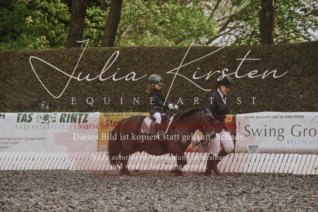 20230514_JK-Röhrsdorf-25-171 | Pferde- und Turnierfotografie in Westsachsen. Pferdeportraits, Auftragszeichnungen und intuitive Kunst.