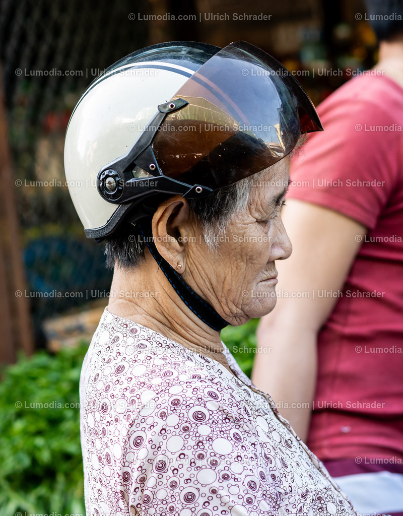 202510-143 | Stockfoto und Bilderpool mit Bildmaterial aus Deutschland, dem Harz, Halberstadt, Quedlinburg, Wernigerode und weltweit. Qualitativ hochwertige und professionelle Fotos anschauen und kaufen. - Realisiert mit Pictrs.com